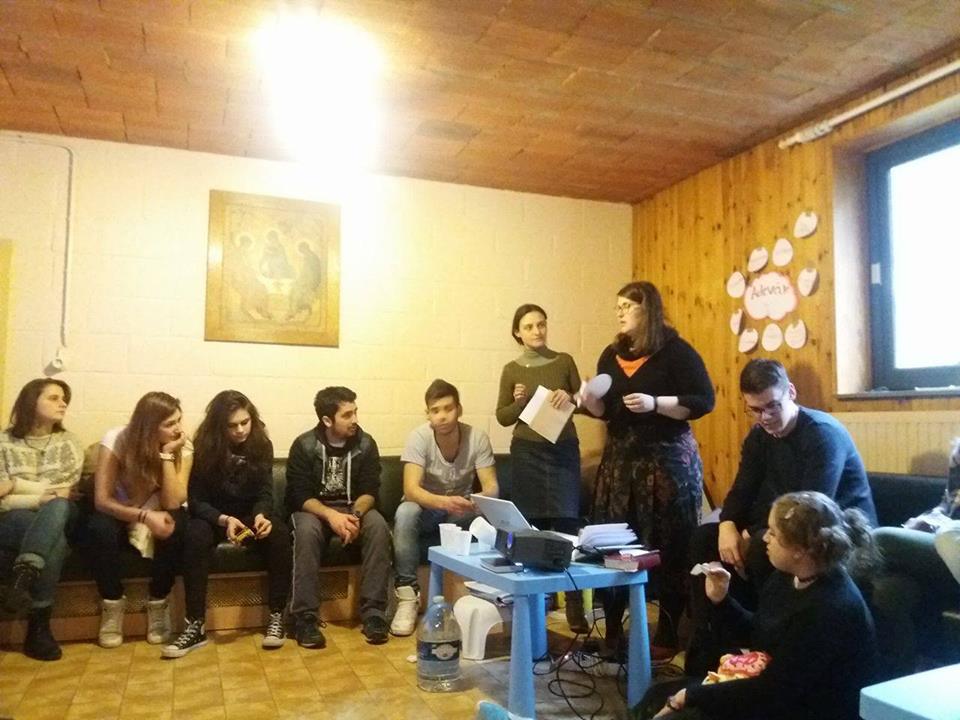 12833249_1061327300580076_1680837646_n