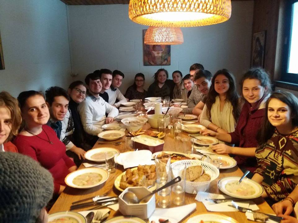 12835059_1061327260580080_1068363561_n